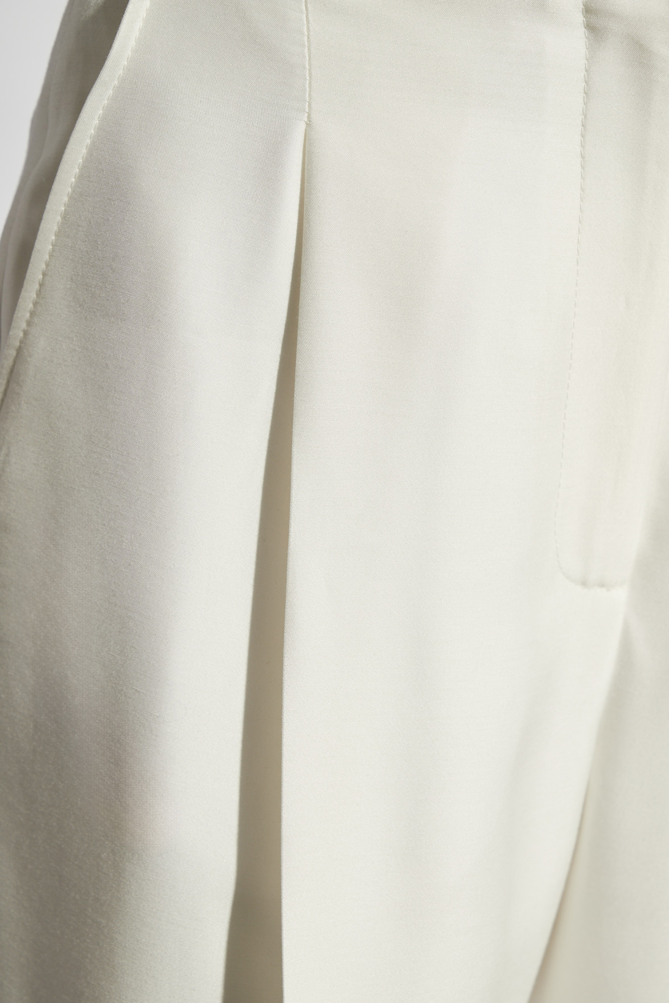 Alexander McQueen Pleat | front trousers